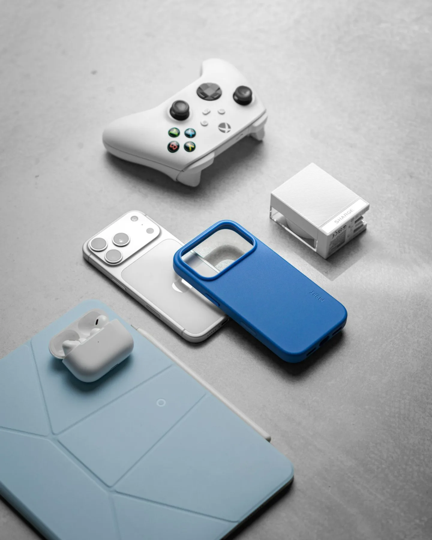 Préparez-vous pour l'été : accessoires et protections mobiles