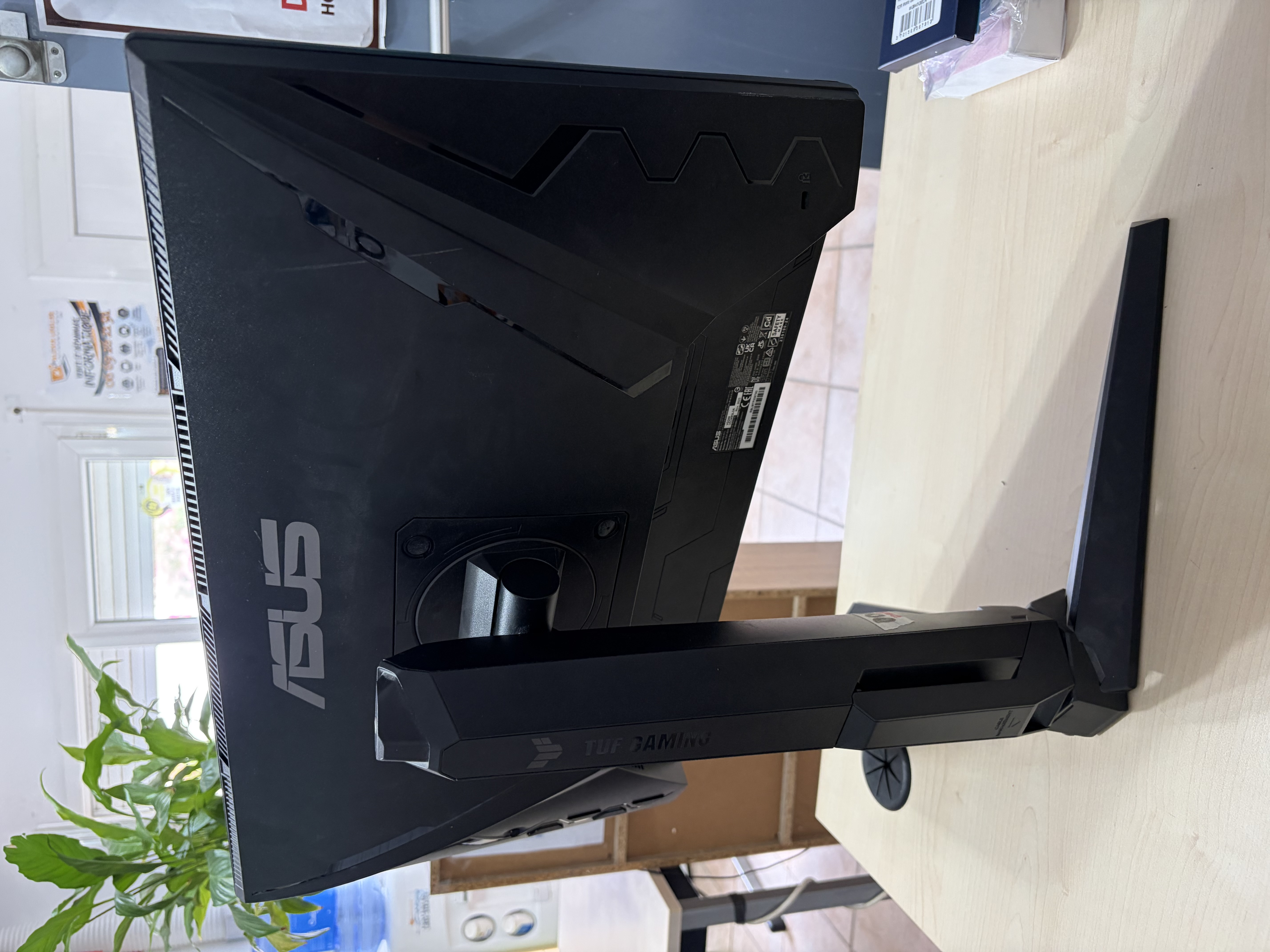 Écran ASUS TUF Gaming VG249QL3A 23,8" Full HD 180 Hz – Pour pièces – Dalle HS